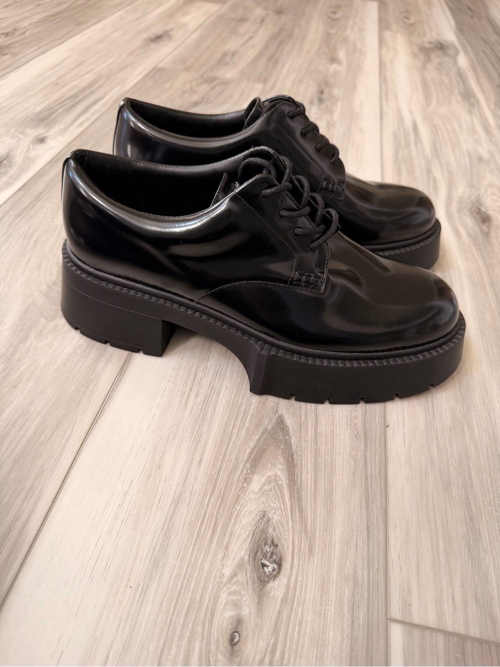 Coach Black Leather Platform Lug Sole Lace-Up Oxford Shoes Women’s 9.5B EU 40